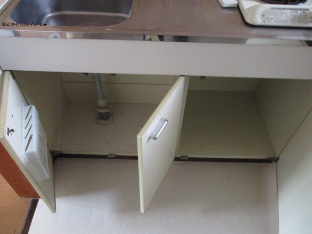 キッチン収納スペース